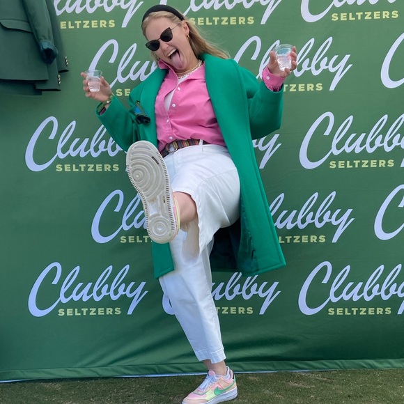 Meet your Posher, Meryl - Picture 1 of 2